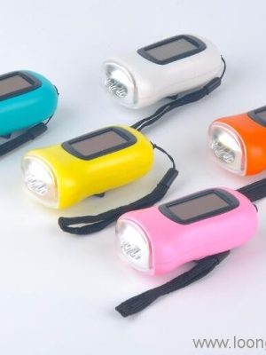 Solar Powered 3 LED Flashlight - Image 3